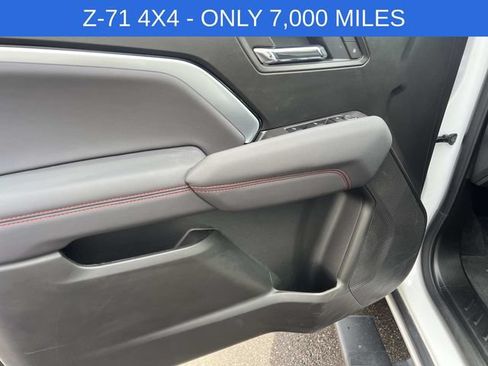 Used 2026 Chevrolet Colorado Z71 w/ Technology Package AWD/4WD image 13