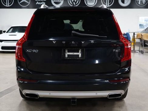 Used 2018 Volvo XC90 T6 Momentum w/ Convenience Package AWD/4WD image 4