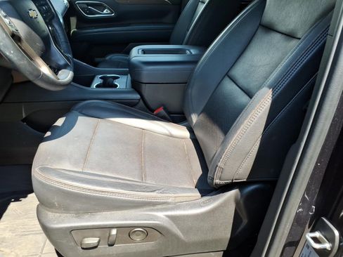 Used 2023 Chevrolet Tahoe High Country AWD/4WD image 11