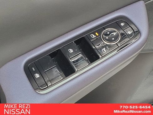 New 2026 Nissan Leaf Platinum+ w/ Cargo Package (Platinum+) FWD image 13