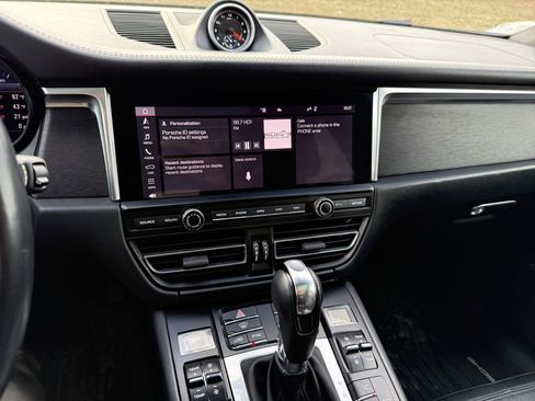 Used 2021 Porsche Macan GTS image 10