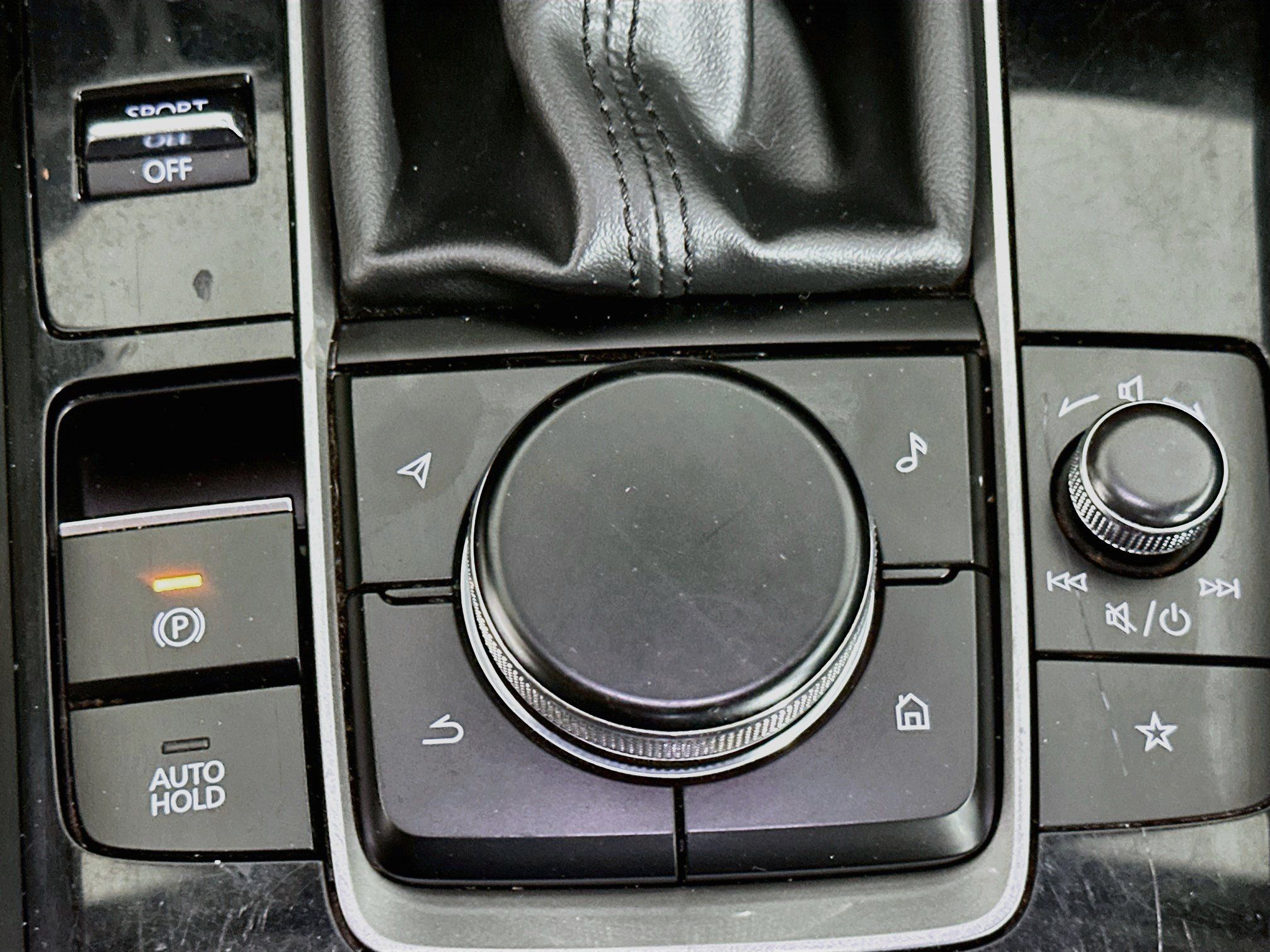 Used 2025 MAZDA MAZDA3 s FWD image 26
