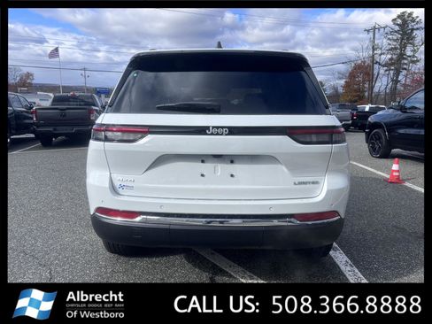 New 2025 Jeep Grand Cherokee Limited image 4