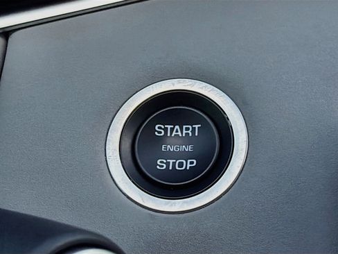 Used 2023 Land Rover Range Rover Evoque SE AWD/4WD image 36