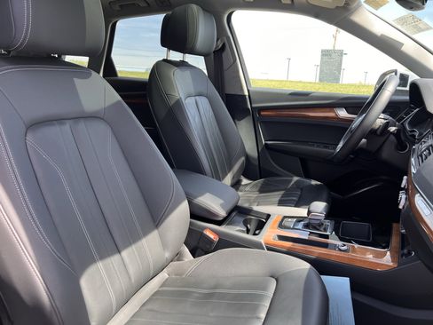 Used 2023 Audi Q5 2.0T Premium w/ Convenience Package image 35