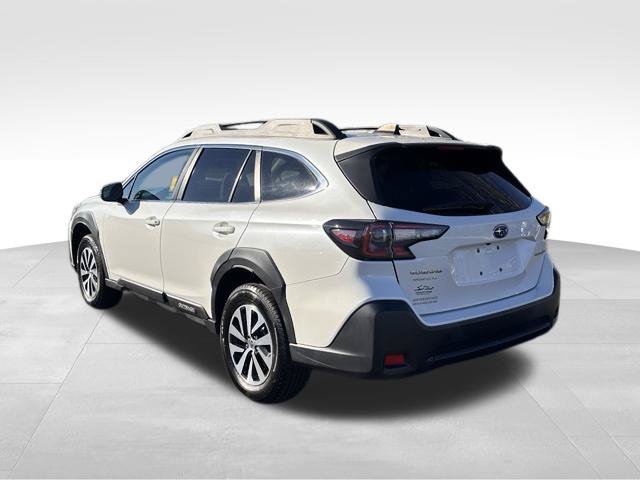 Used 2024 Subaru Outback Premium AWD/4WD image 5