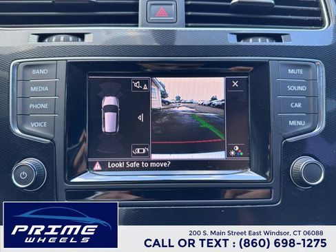Used 2015 Volkswagen GTI SE w/ Lighting Package (SEL) FWD image 21