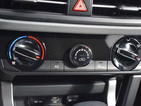 New 2026 Kia Seltos LX image 26