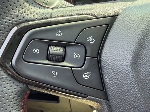 Used 2023 Chevrolet TrailBlazer RS w/ Sun and Liftgate Package FWD image 30