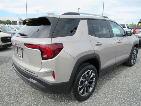 Used 2025 GMC Terrain Elevation w/ Elevation Premium Package AWD/4WD image 6