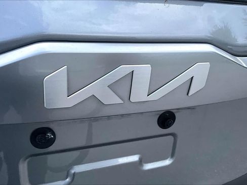 Used 2023 Kia Seltos LX AWD/4WD image 30