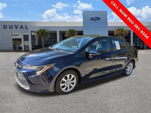 Used 2024 Toyota Corolla LE image 8