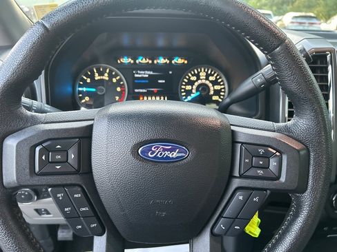 Used 2015 Ford F150 XLT w/ Equipment Group 301A Mid image 16
