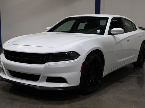 Used 2022 Dodge Charger SXT RWD image 7