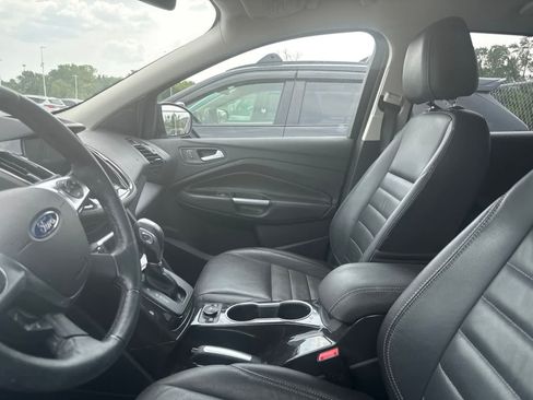 Used 2016 Ford Escape Titanium w/ Equipment Group 301A AWD/4WD image 30