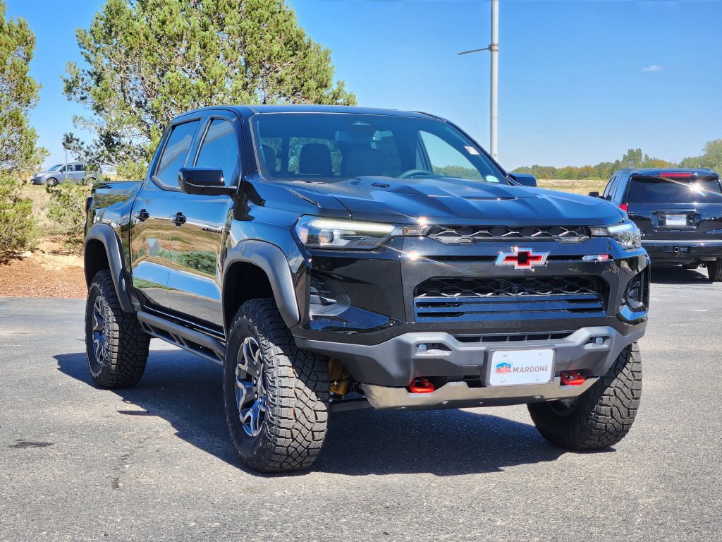 New 2026 Chevrolet Colorado ZR2 w/ Technology Package AWD/4WD image 4