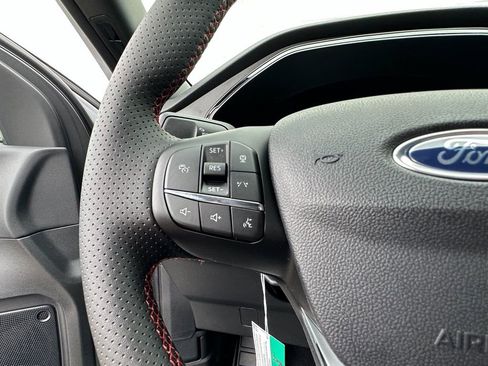 New 2026 Ford Escape ST-Line Elite w/ Class II Trailer Tow Package image 9