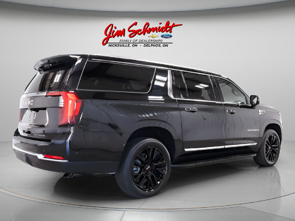 Used 2025 GMC Yukon XL Elevation w/ LPO, Yukon Black Package AWD/4WD image 3