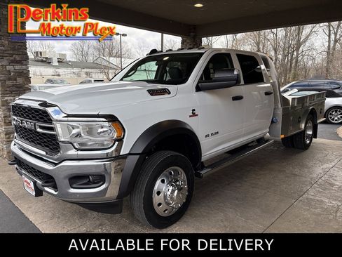 Used 2020 RAM 5500 Tradesman w/ Chrome Appearance Group image 1