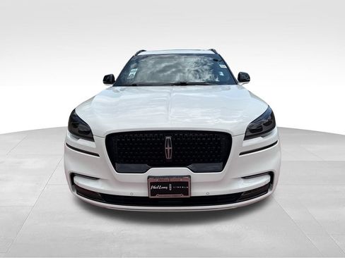 Certified 2023 Lincoln Aviator Reserve w/ Equipment Group 201A AWD/4WD image 2