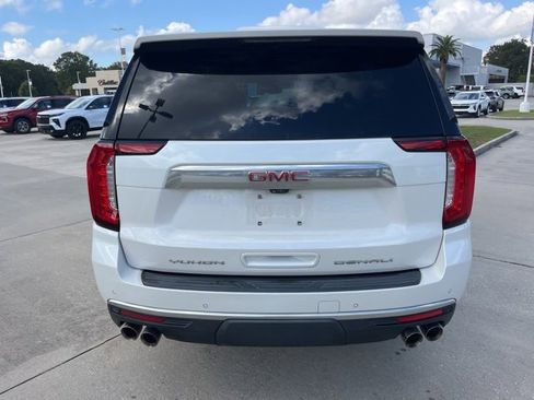 Used 2021 GMC Yukon XL Denali w/ Denali Premium Package image 5