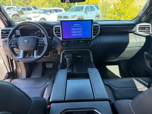 Used 2023 Toyota Tundra Platinum AWD/4WD image 17
