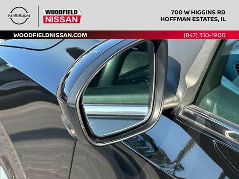 Certified 2023 Nissan Sentra SR w/ SR Premium Package FWD image 10