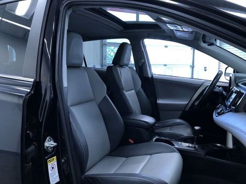 Used 2013 Toyota RAV4 Limited AWD/4WD image 23