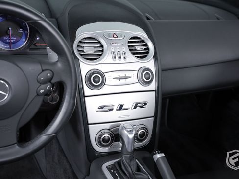 Used 2008 Mercedes-Benz SLR image 37