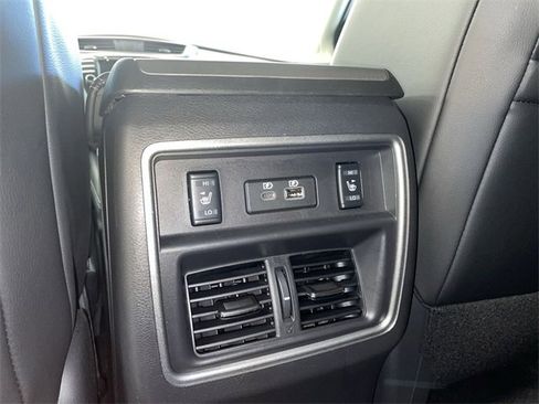 Certified 2024 Nissan Murano SL image 19