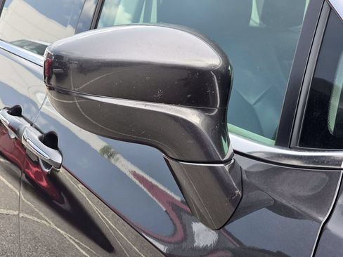 Used 2019 Chrysler Pacifica Touring-L FWD image 14
