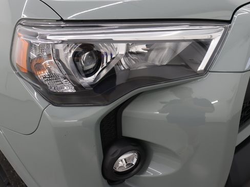 Used 2023 Toyota 4Runner TRD Off-Road Premium w/ Off Road Premium Plus Package image 22