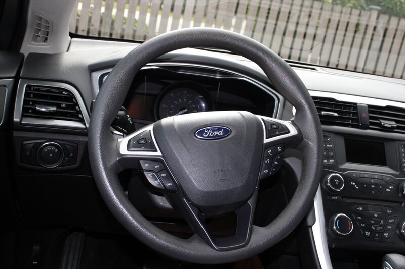Used 2014 Ford Fusion S FWD image 16