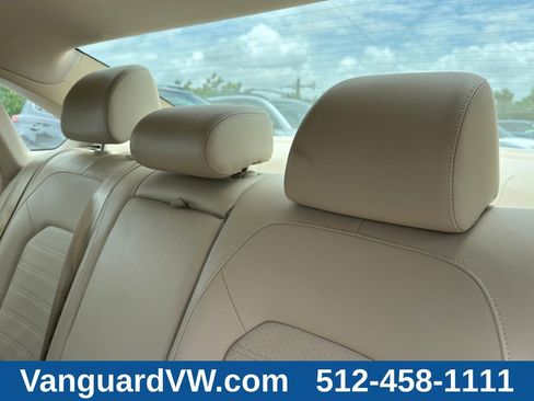 Used 2012 Volkswagen Passat 2.5 SEL FWD image 27