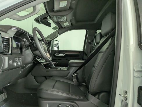 New 2026 GMC Sierra 3500 Denali AWD/4WD image 14