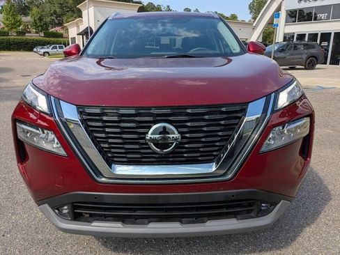 Used 2021 Nissan Rogue SL w/ Premium Package FWD image 3