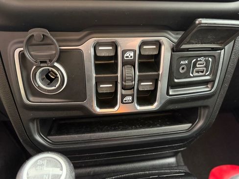 Used 2020 Jeep Wrangler Unlimited Sport S image 25