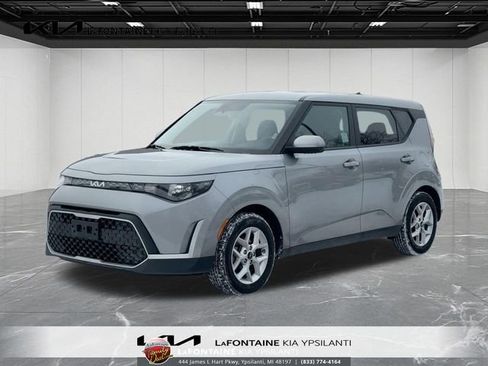 Used 2023 Kia Soul LX w/ Option Group 015 image 1