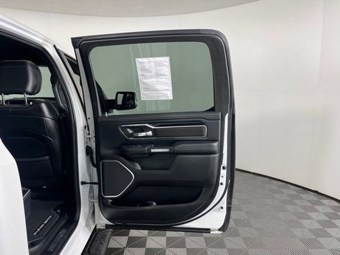 Used 2022 RAM 1500 Laramie AWD/4WD image 39