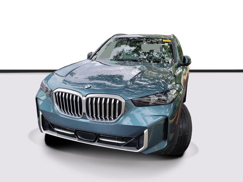Used 2024 BMW X5 sDrive40i w/ Parking Assistance Package RWD image 3