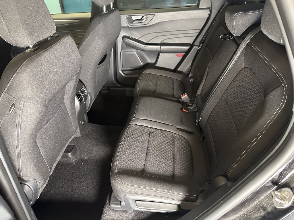 Used 2025 Ford Escape Active w/ Cold Weather Package AWD/4WD image 21