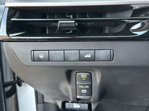 Used 2026 Nissan Murano SV image 23