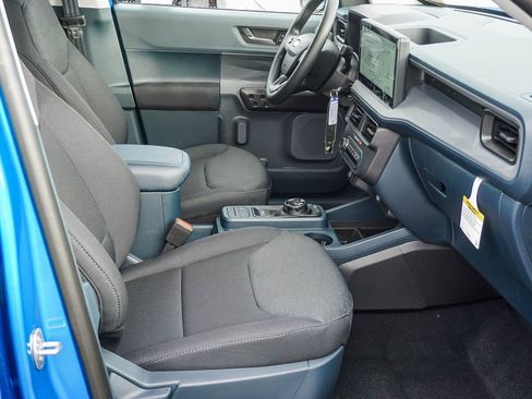 New 2025 Ford Maverick XL image 12