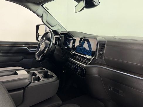 Used 2025 Chevrolet Silverado 2500 LT w/ Convenience Package AWD/4WD image 30