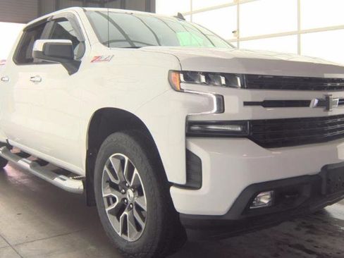 Used 2022 Chevrolet Silverado 1500 RST w/ Z71 Off-Road Package image 4