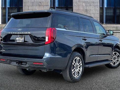 Certified 2025 Ford Expedition Active AWD/4WD image 11