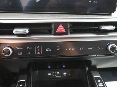 Used 2025 Kia Sorento X-Line EX AWD/4WD image 14
