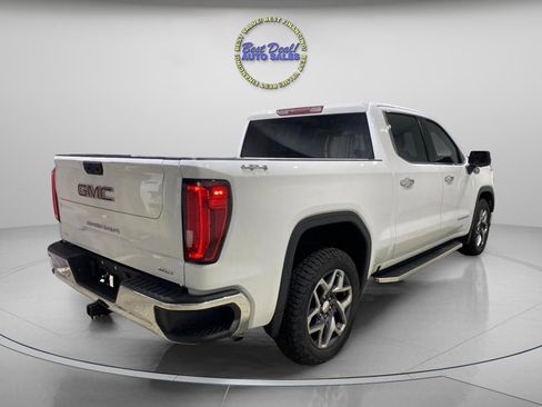 Used 2022 GMC Sierra 1500 SLT w/ SLT Convenience Package image 4