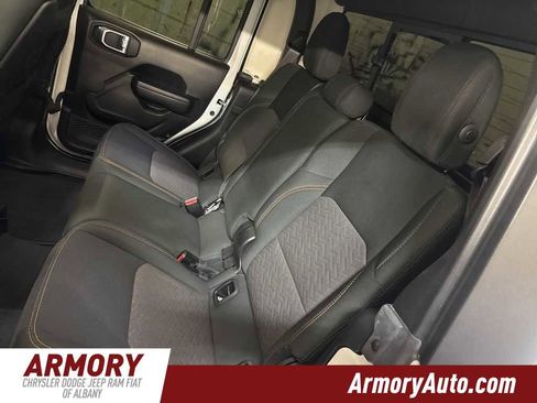 Used 2021 Jeep Gladiator Mojave image 27