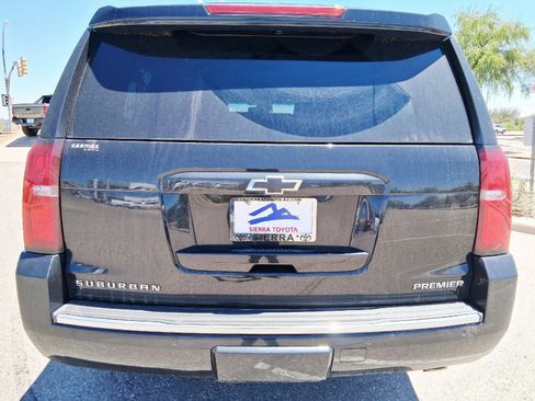 Used 2019 Chevrolet Suburban Premier w/ Premier Plus Edition AWD/4WD image 4